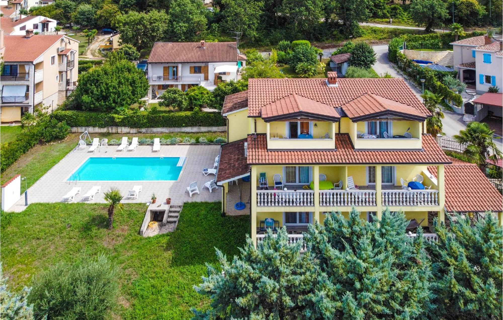 1 Bedroom Beautiful Apartment In Poreč Buitenkant foto